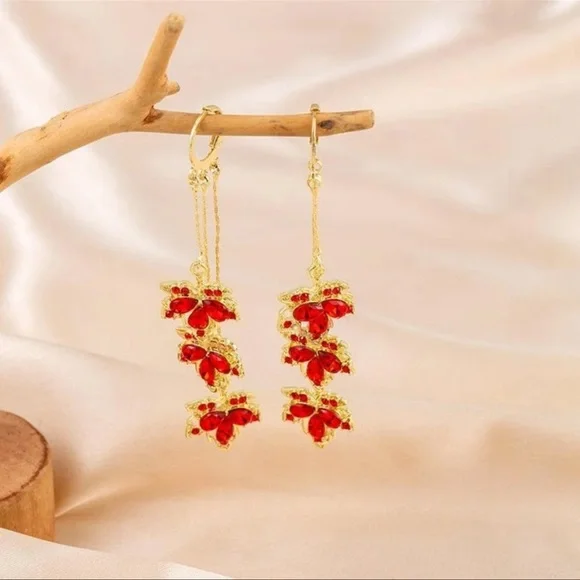 🍁 Leaf Earrings 🍁 - Picture 3 of 5